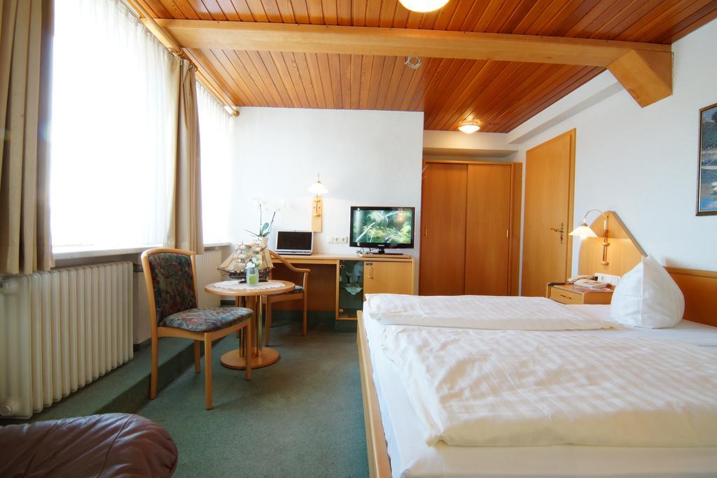 Hotel Zum Schiffchen Wolfhagen Екстериор снимка
